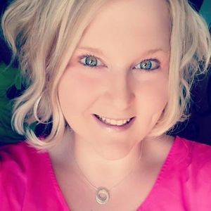 Meet your Posher, Jenn